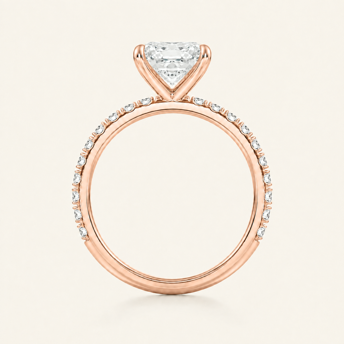 Anillo Pavé Moderno Diamante Radiante en oro rosado, vista de perfil