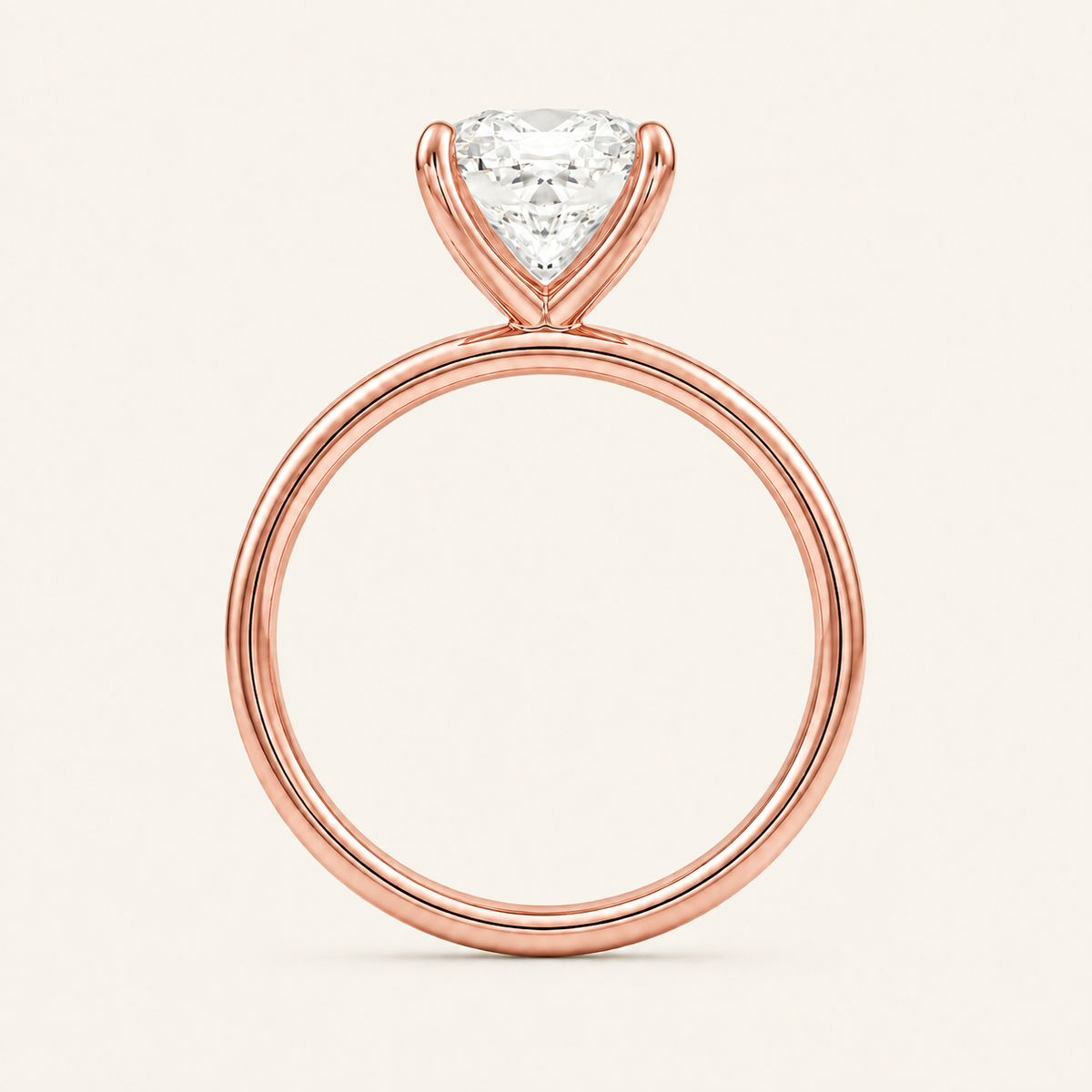 Anillo Solitario Clásico Diamante Cojín en oro rosado, vista de perfil