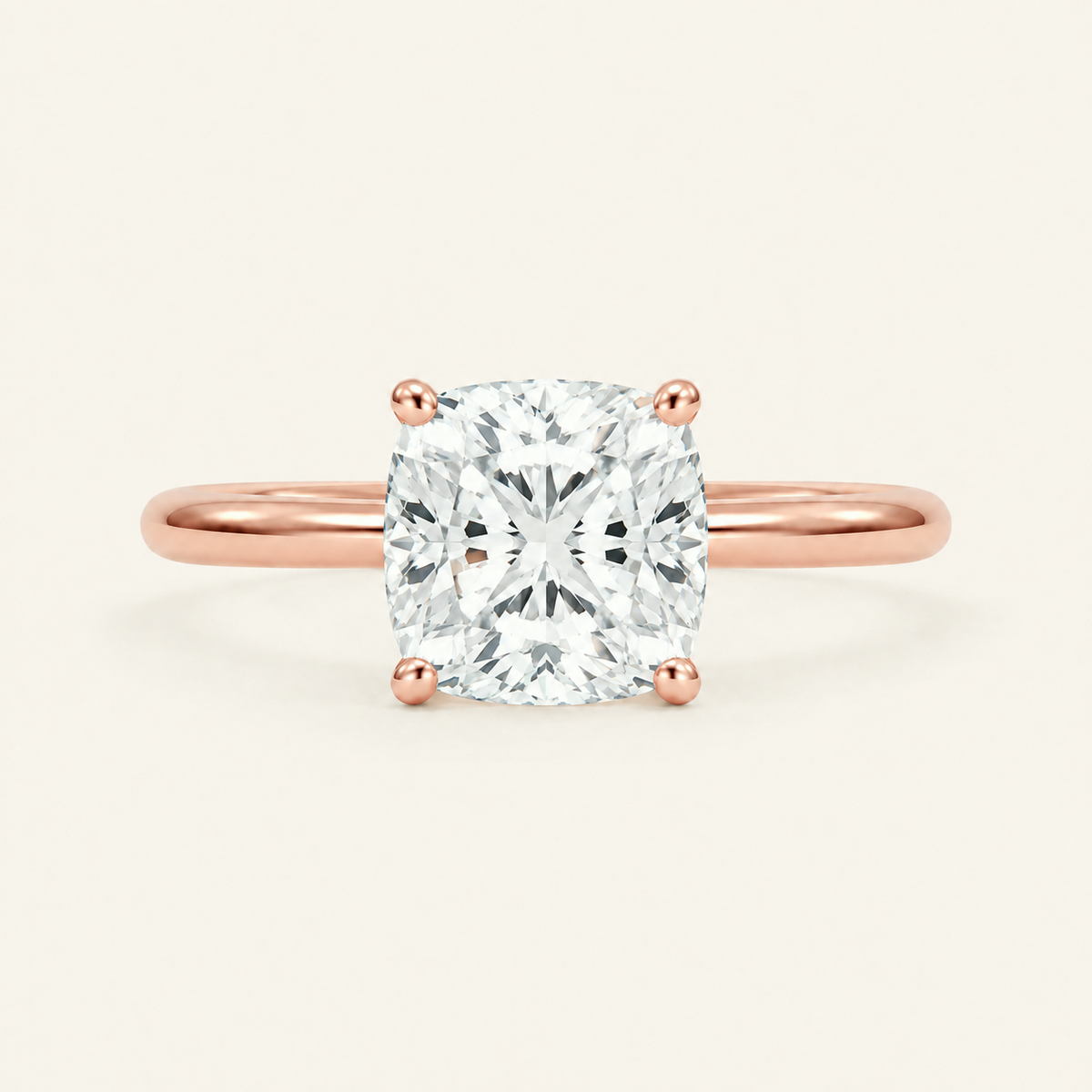 Anillo Solitario Clásico Diamante Cojín en oro rosado, vista frontal