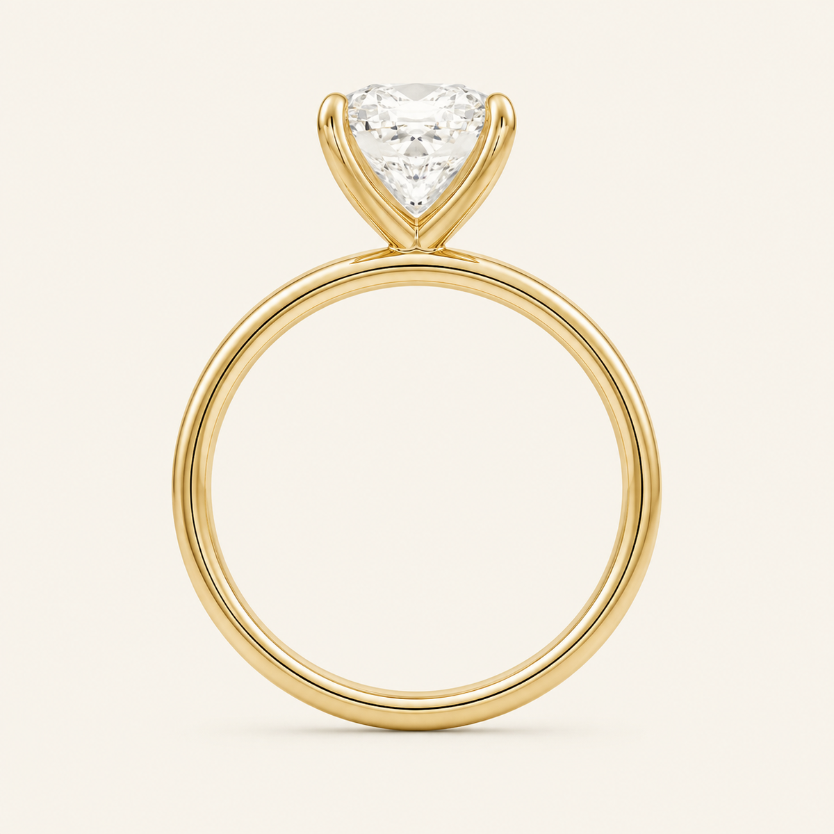 Anillo Solitario Clásico Diamante Cojín en oro amarillo, vista de perfil