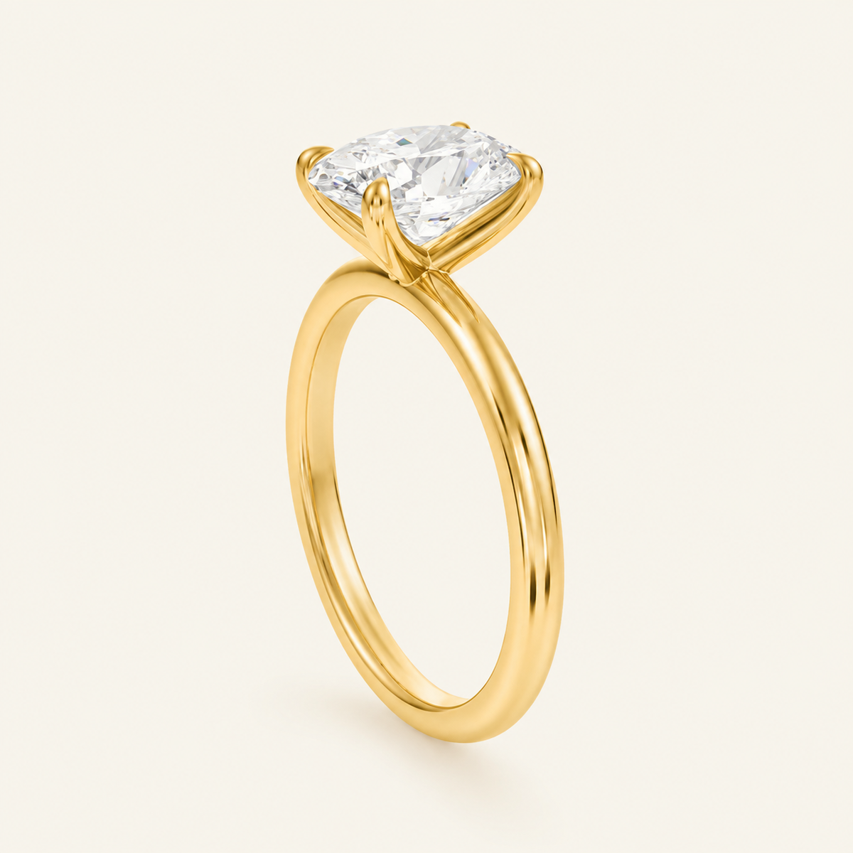 Anillo Solitario Clásico Diamante Óvalo en oro amarillo, vista tres cuartos