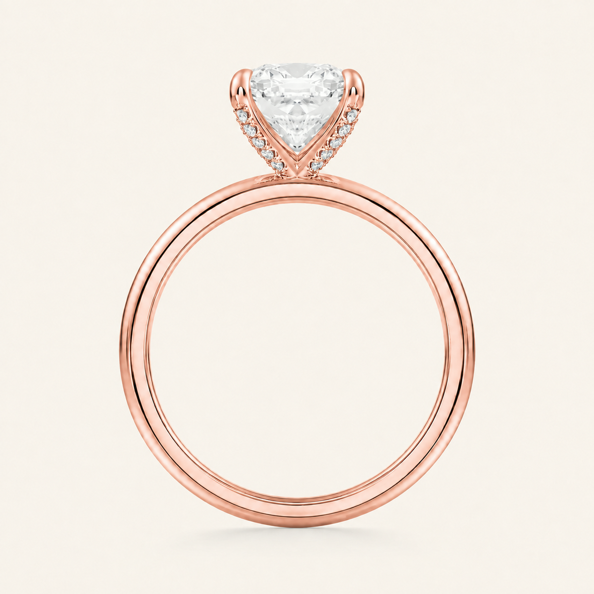 Anillo Pavé En Puntas Diamante Cojín en oro rosado, vista de perfil