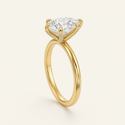 Anillo Pavé En Puntas Diamante Pera en oro amarillo, vista tres cuartos