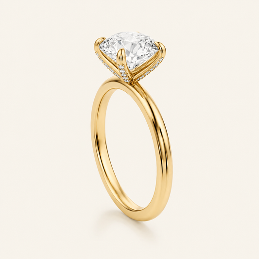 Anillo Pavé En Puntas Diamante Redondo en oro amarillo, vista tres cuartos