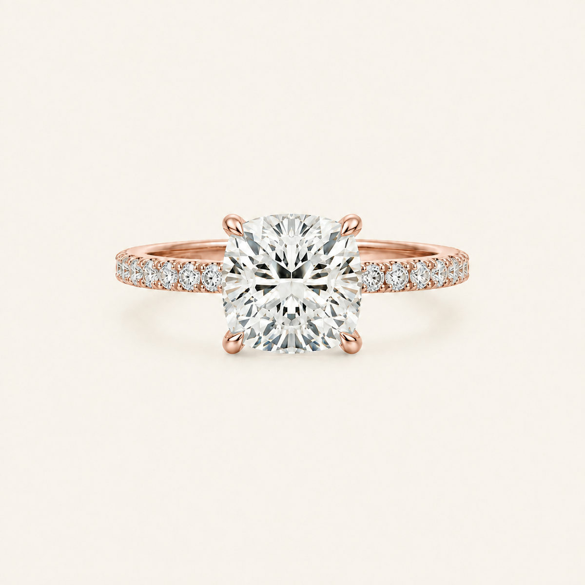 Anillo Pavé Moderno Diamante Cojín en oro rosado, vista frontal