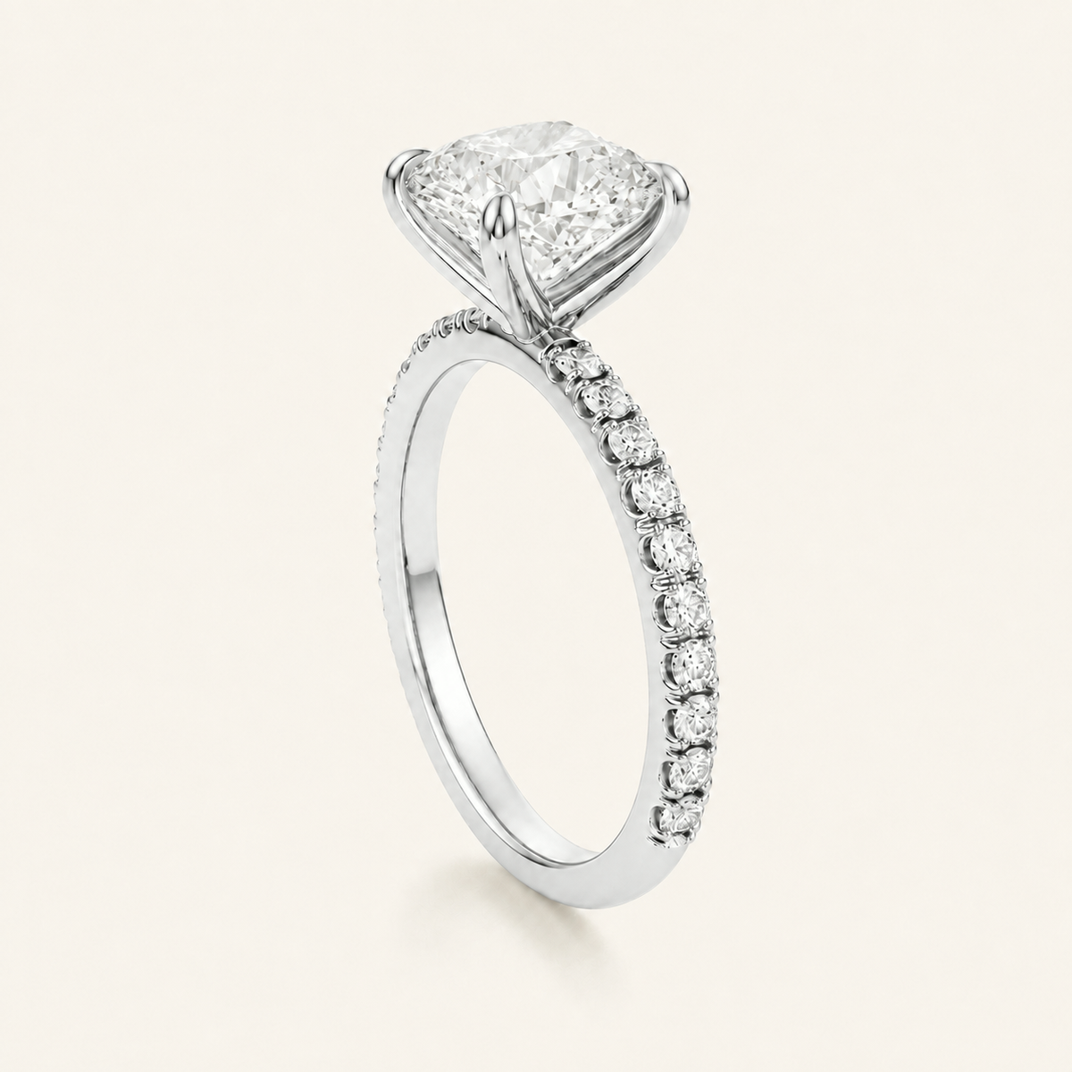 Anillo Pavé Moderno Diamante Cojín en oro blanco, vista tres cuartos