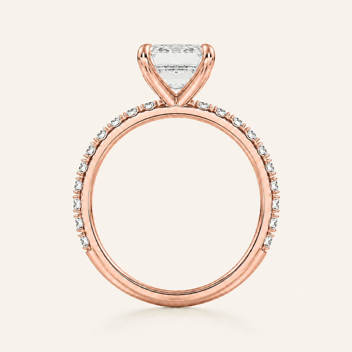 Anillo Pavé Moderno Diamante Esmeralda en oro rosado, vista de perfil