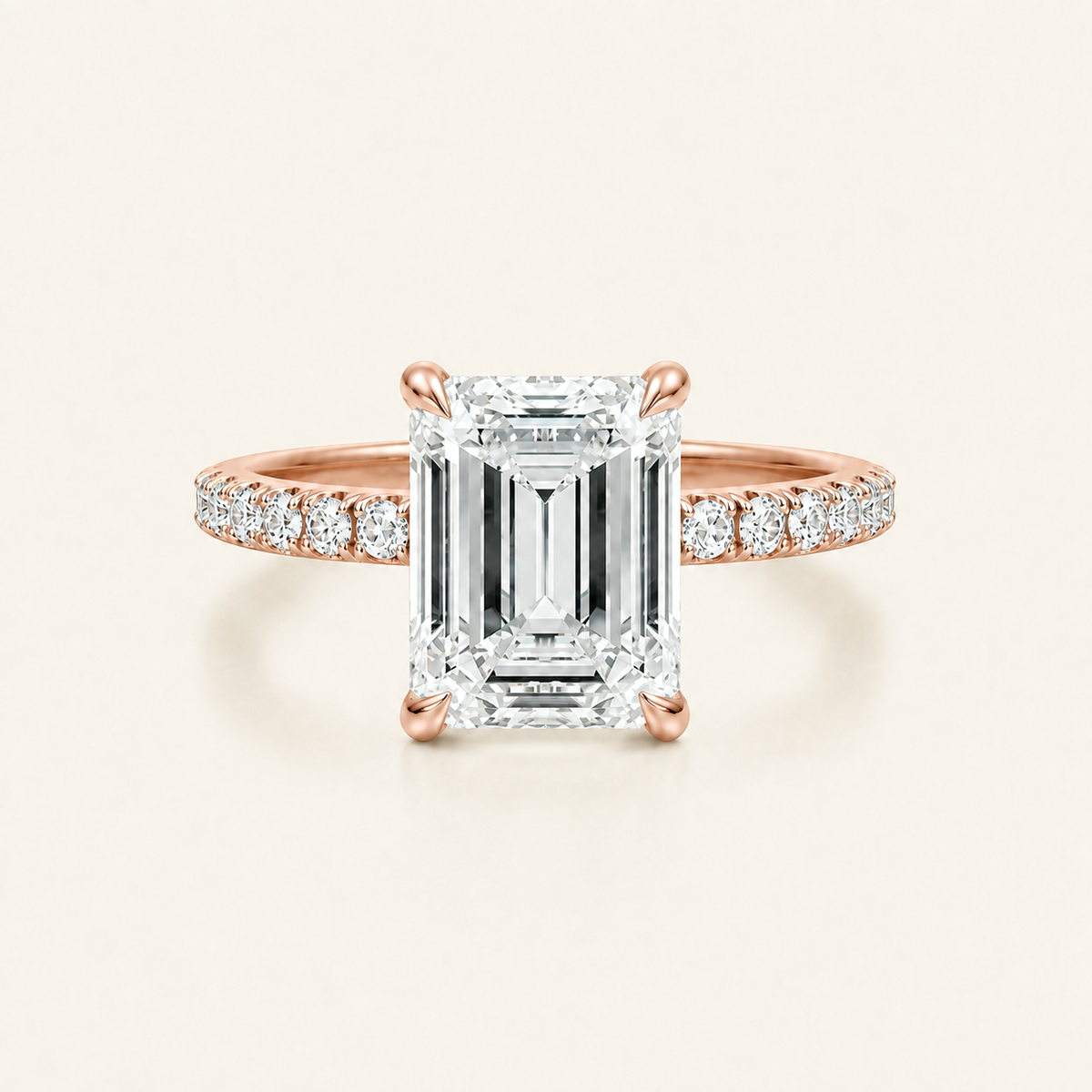 Anillo Pavé Moderno Diamante Esmeralda en oro rosado, vista frontal