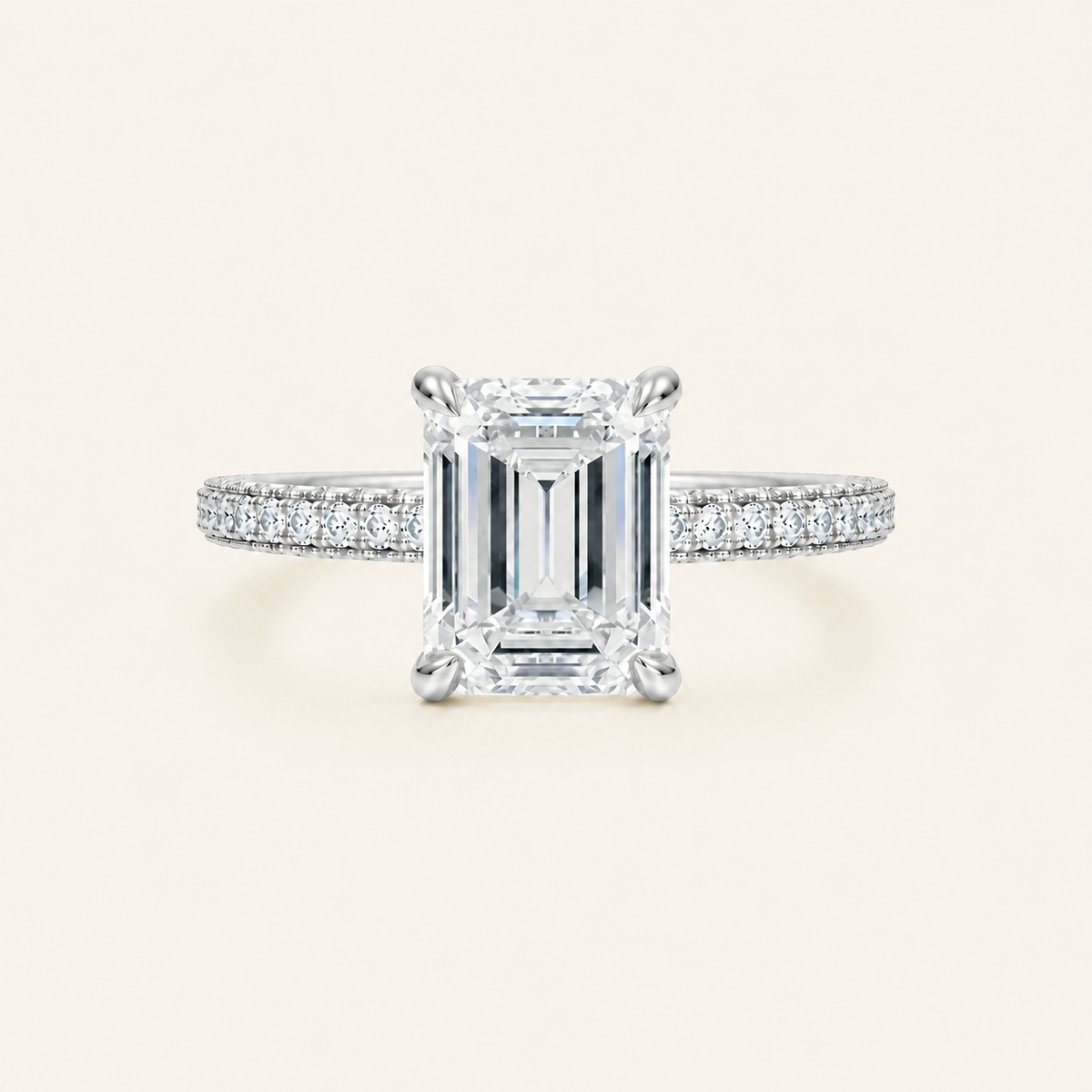 Anillo Pavé Trío Diamante Esmeralda en oro blanco, vista frontal