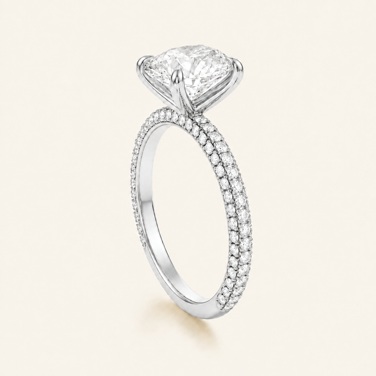 Anillo Pavé Trío Diamante Óvalo en oro blanco, vista tres cuartos