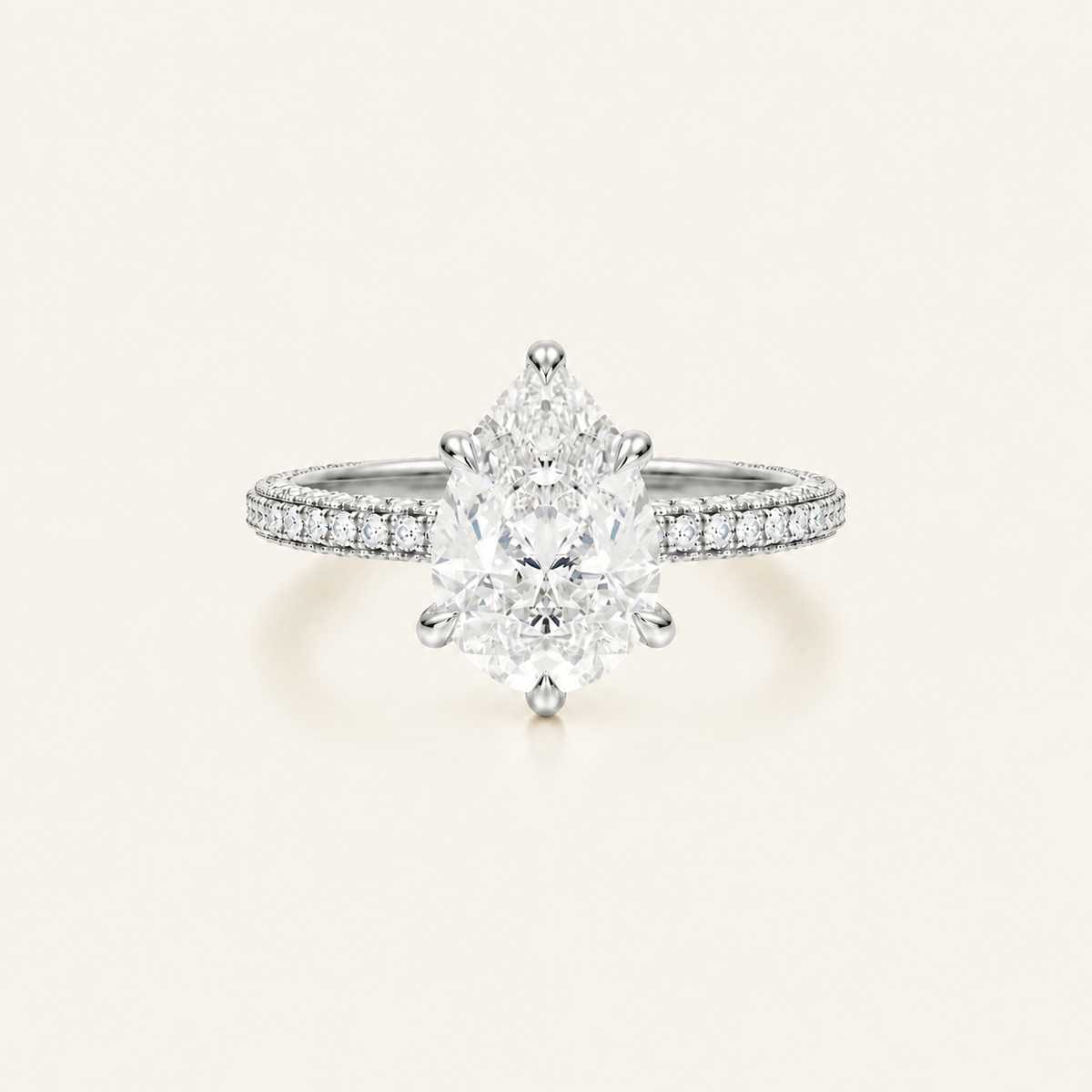 Anillo Pavé Trío Diamante Pera en oro blanco, vista frontal
