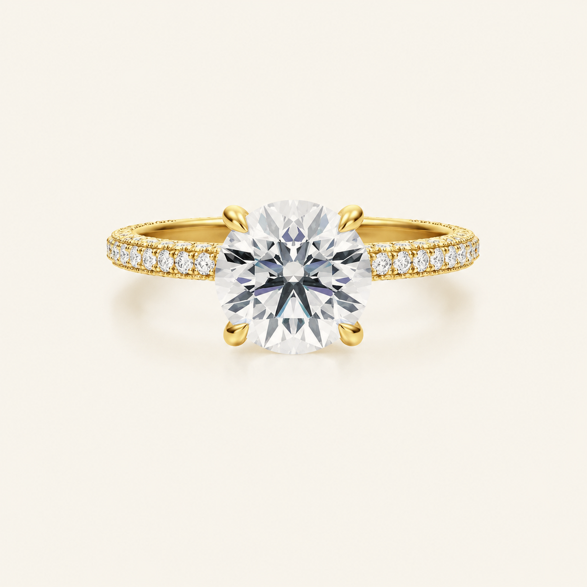 Anillo Pavé Trío Diamante Redondo en oro amarillo, vista frontal